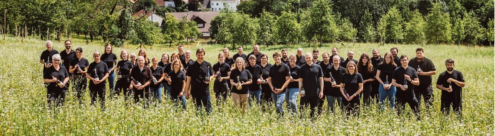 Teambild Wiese 2024